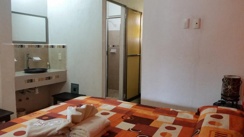 圣地亚哥酒店 帕伦克 外观 照片